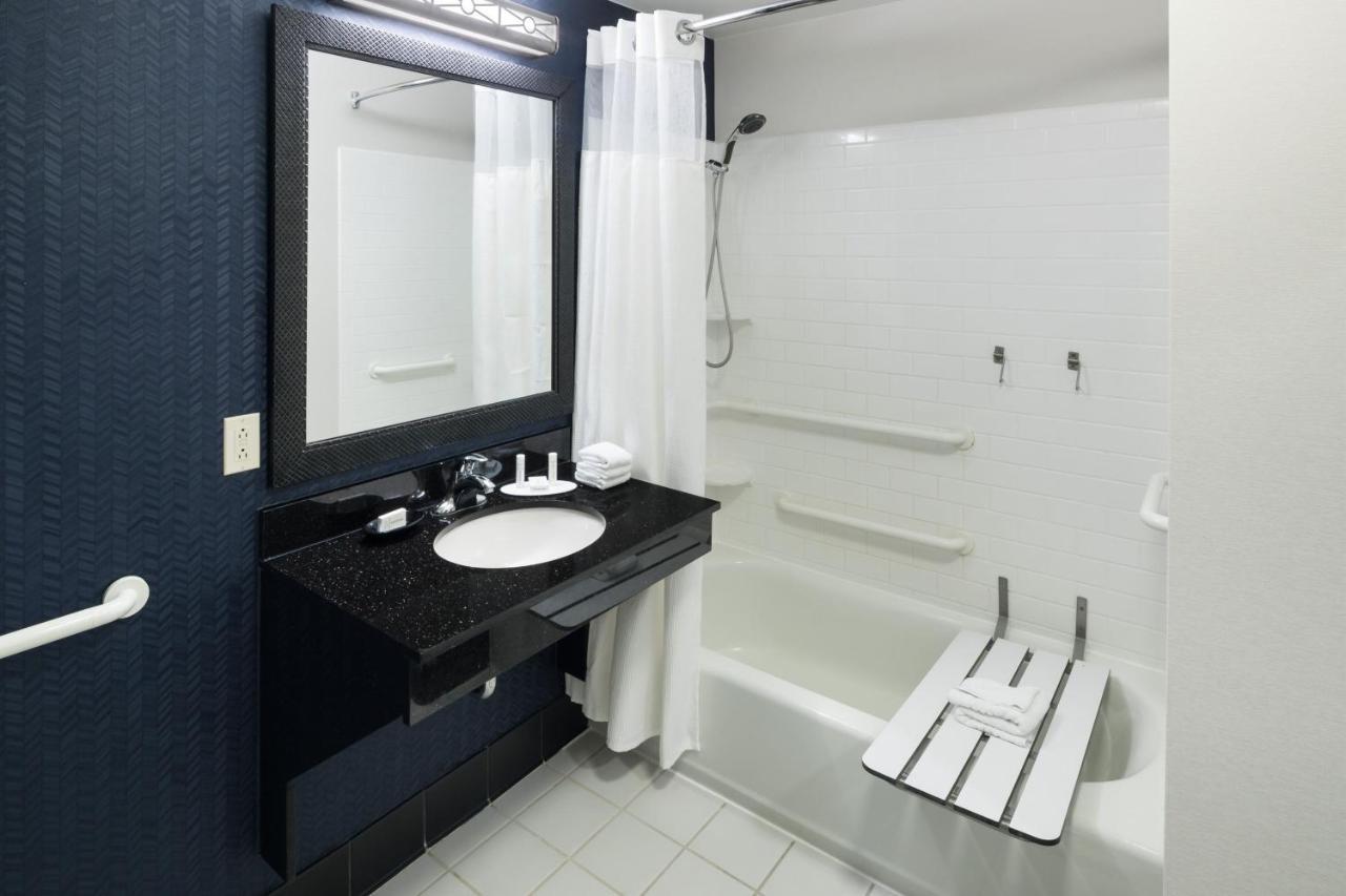 Fairfield Inn Suites By Marriott Orlando At Seaworld Williamsburg Екстериор снимка